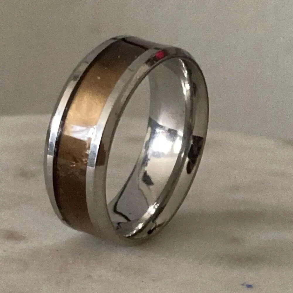 Men’s wedding band style ring stainless steel size 9